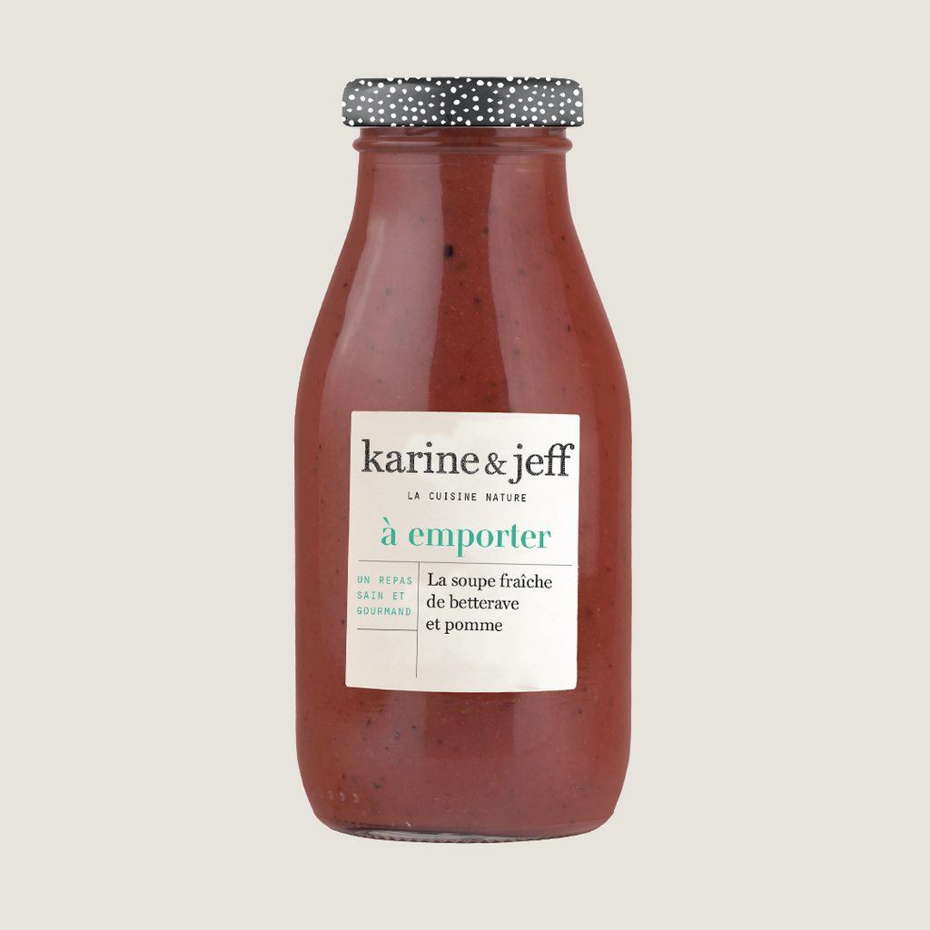 La soupe fraîche de betterave et pomme